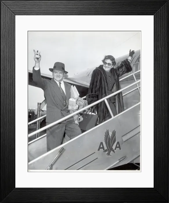 Framed Print : James Cagney and Wife Billy Waving Framed Print : James Cagney and Wife Billy Waving