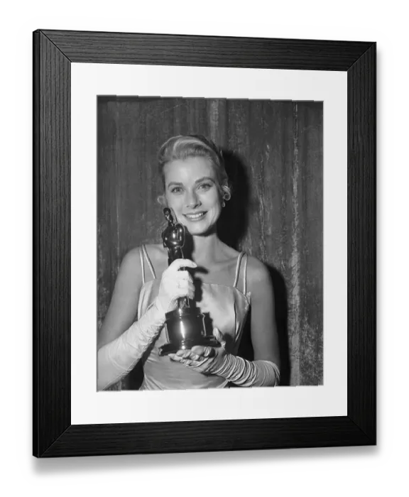 Framed Print : Grace Kelly Holding Her Academy Award