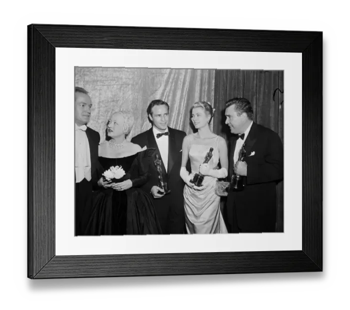 Framed Print : Marlon Brando Accepting Oscar Award Framed Print : Marlon Brando Accepting Oscar Award