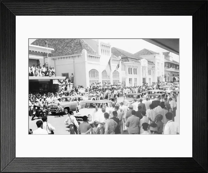 Framed Print : Crowd Watching Motorcade Framed Print : Crowd Watching Motorcade