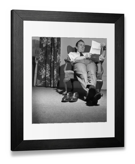 Framed Print : Kirk Douglas Framed Print : Kirk Douglas