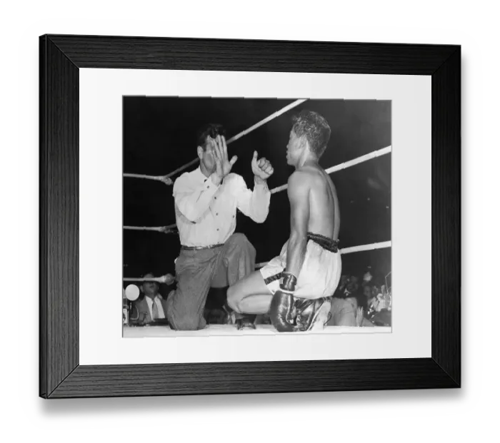 Framed Print : Referee Counting Out Chamrern Songkitrat Framed Print : Referee Counting Out Chamrern Songkitrat