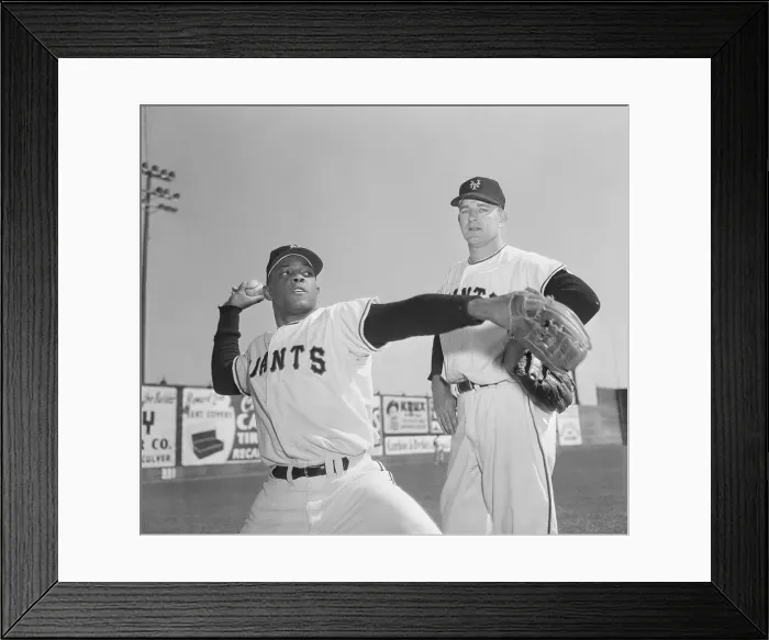 Framed Print : Bob Lennon Observing Willie Mays Pitching Position Framed Print : Bob Lennon Observing Willie Mays Pitching Position