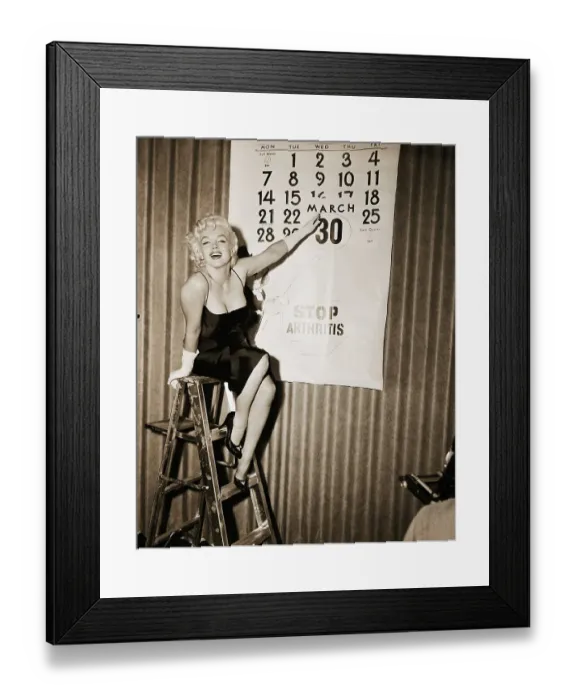 Framed Print : Marilyn Monroe Pointing to Large Calendar Framed Print : Marilyn Monroe Pointing to Large Calendar