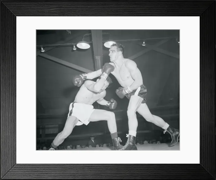 Framed Print : Paul Pender in Defensive Boxing Action With Gene Fullmer Framed Print : Paul Pender in Defensive Boxing Action With Gene Fullmer