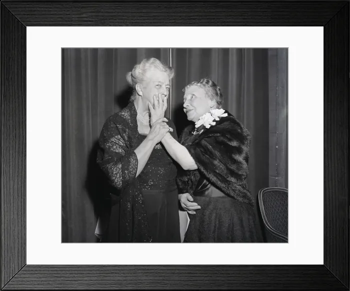 Framed Print : Helen Keller Reads Mrs. Roosevelt'S Lips Framed Print : Helen Keller Reads Mrs. Roosevelt'S Lips