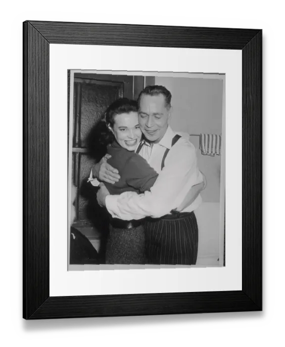 Framed Print : Gloria Vanderbilt Hugging Franchot Tone Framed Print : Gloria Vanderbilt Hugging Franchot Tone