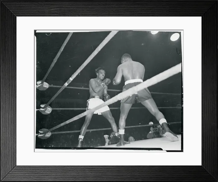 Framed Print : Clear Shot Boxing in the Ring Framed Print : Clear Shot Boxing in the Ring