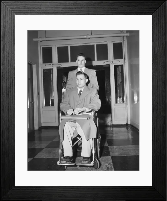 Framed Print : Twins Leaving Hospital after Kidney Donation Framed Print : Twins Leaving Hospital after Kidney Donation