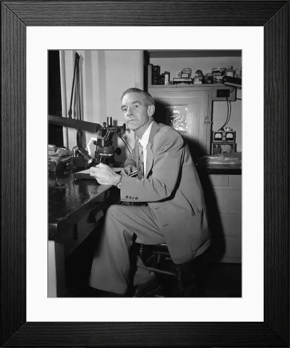 Framed Print : Portrait of Dr Paul Kirk in Laboratory Framed Print : Portrait of Dr Paul Kirk in Laboratory