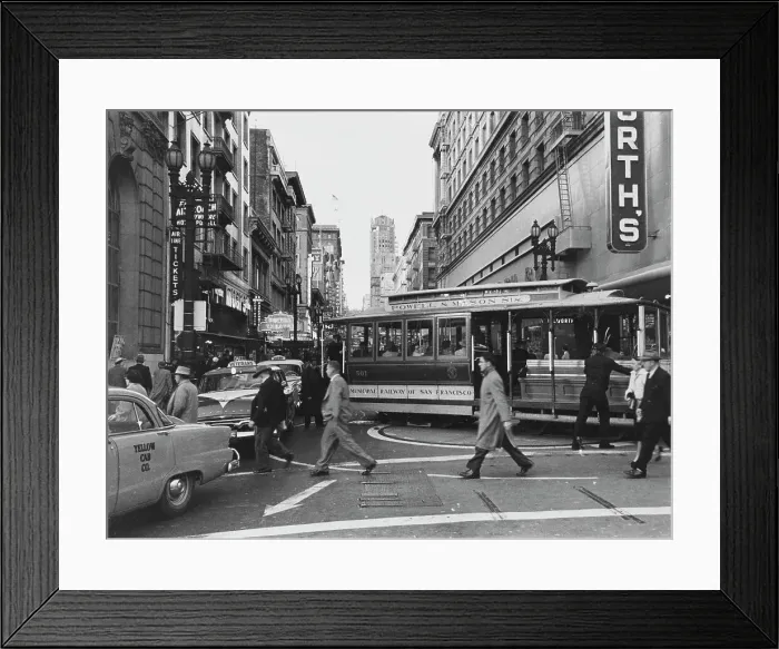 Framed Print : Powell-Mason Turnaround, San Francisco Framed Print : Powell-Mason Turnaround, San Francisco
