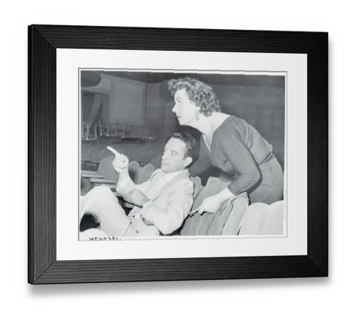 Framed Print : Vida Hope Conversing With Sandy Wilson