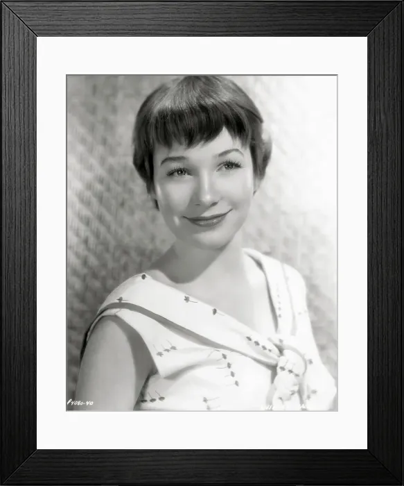 Framed Print : Shirley MacLaine Framed Print : Shirley MacLaine