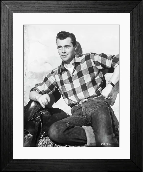 Framed Print : Dirk Bogarde in Doctor At Sea Framed Print : Dirk Bogarde in Doctor At Sea