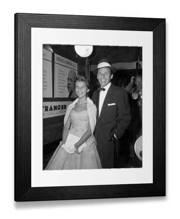 Framed Print : Frank Sinatra With His Daughter Nancy Framed Print : Frank Sinatra With His Daughter Nancy
