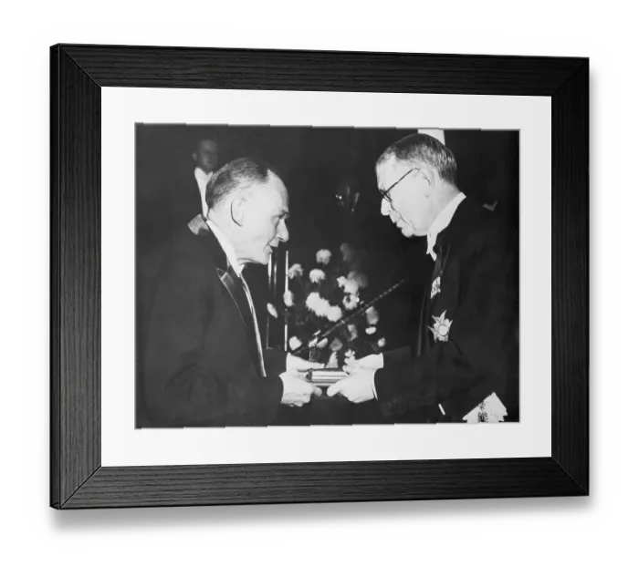 Framed Print : John Enders Receiving the Noble Peace Prize Framed Print : John Enders Receiving the Noble Peace Prize
