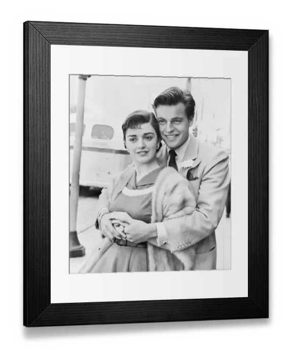 Framed Print : Portrait of Bob Wagner with Anna Maria Alberghetti Framed Print : Portrait of Bob Wagner with Anna Maria Alberghetti