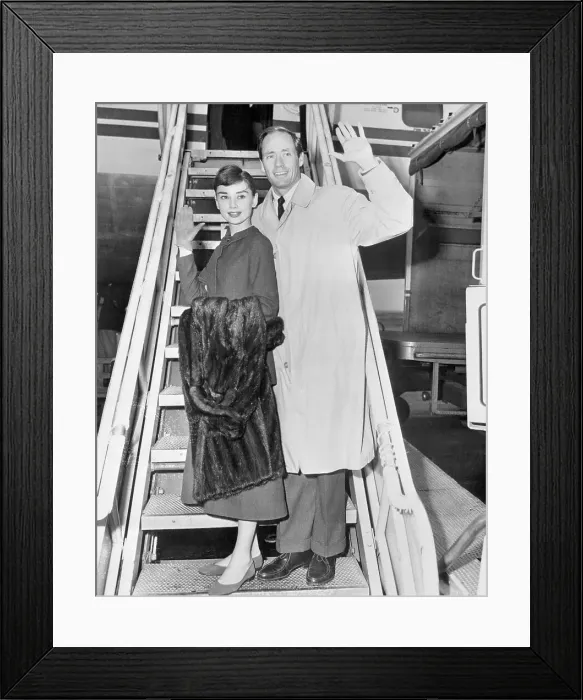 Framed Print : Audrey Hepburn and Mel Ferrer Waving From Gangway Framed Print : Audrey Hepburn and Mel Ferrer Waving From Gangway
