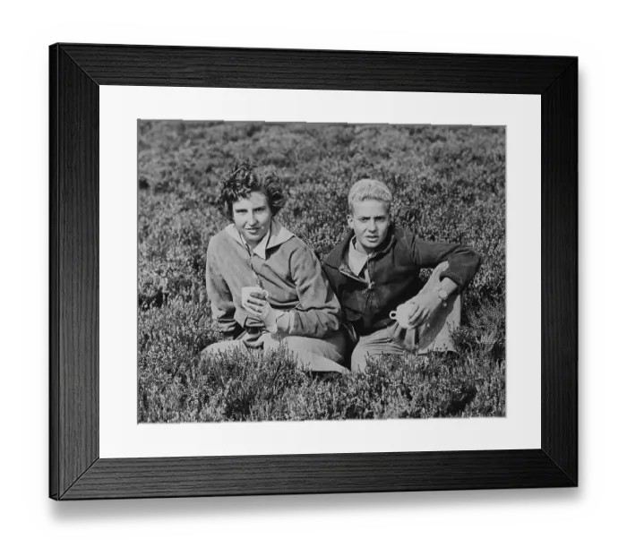 Framed Print : Don Juan Carlos with Companion in a Field Framed Print : Don Juan Carlos with Companion in a Field