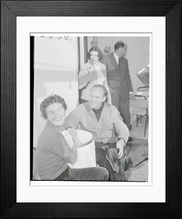 Framed Print : Couple Dining at a Cafe Framed Print : Couple Dining at a Cafe