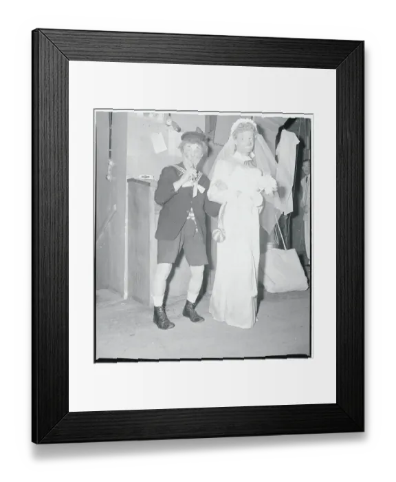 Framed Print : Parisian Clowns as Romeo and Juliet