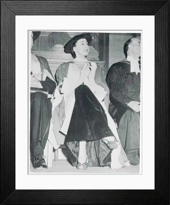 Framed Print : Portrait of Margot Fonteyn Framed Print : Portrait of Margot Fonteyn