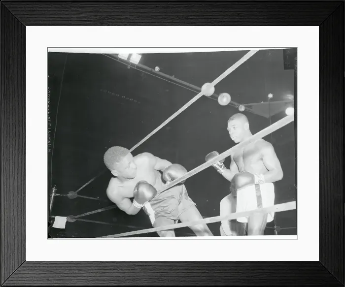 Framed Print : Teddy Davis Boxing Against Percy Bassett Framed Print : Teddy Davis Boxing Against Percy Bassett