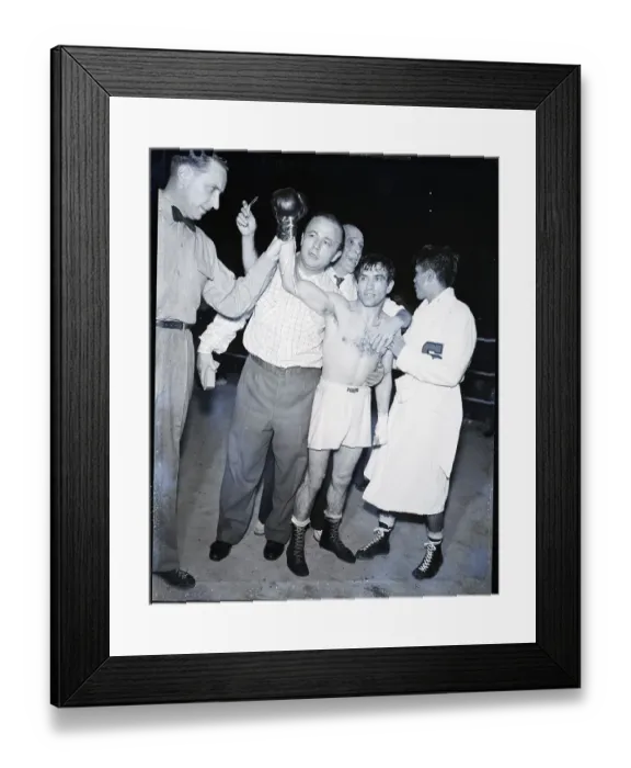 Framed Print : Pascual Perez, Champ Surrounded By People