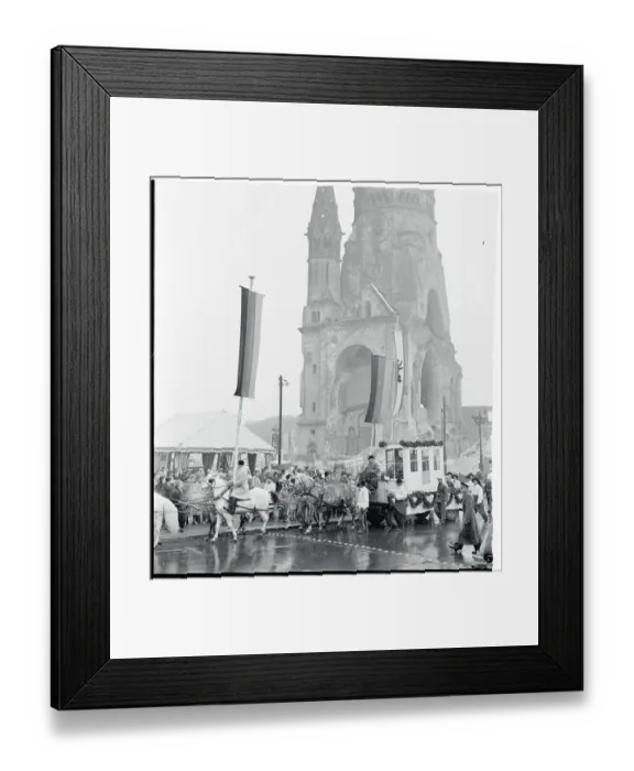 Framed Print : Gedachtniskirche'-The Memorial Church Framed Print : Gedachtniskirche'-The Memorial Church