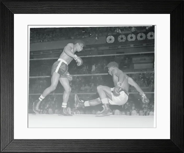 Framed Print : Jimmy Slade and Floyd Patterson Boxing
