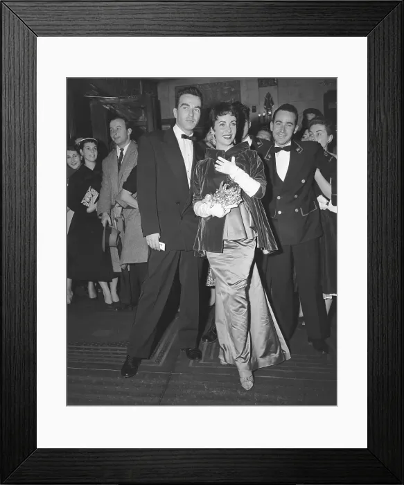 Framed Print : Elizabeth Taylor and Montgomery Clift Framed Print : Elizabeth Taylor and Montgomery Clift
