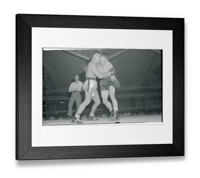 Framed Print : Peter Mueller Boxing Against Gene Fullmer Framed Print : Peter Mueller Boxing Against Gene Fullmer