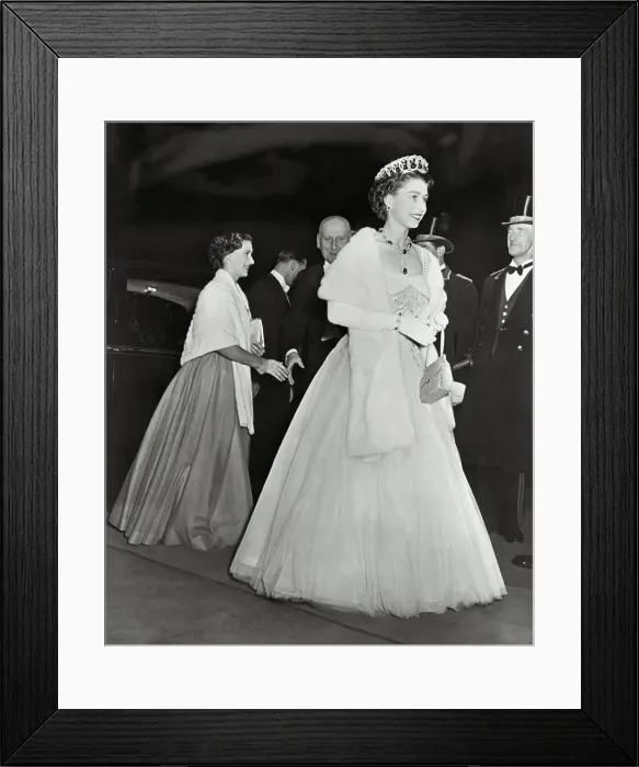 Framed Print : Queen Elizabeth and Princess Margaret Greeting Guests Framed Print : Queen Elizabeth and Princess Margaret Greeting Guests