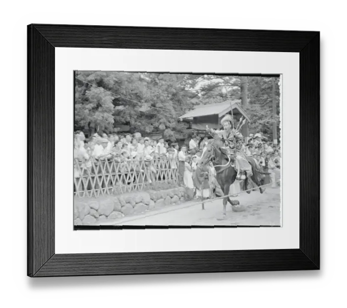 Framed Print : Horsemen Shooting Arrow at Target Framed Print : Horsemen Shooting Arrow at Target