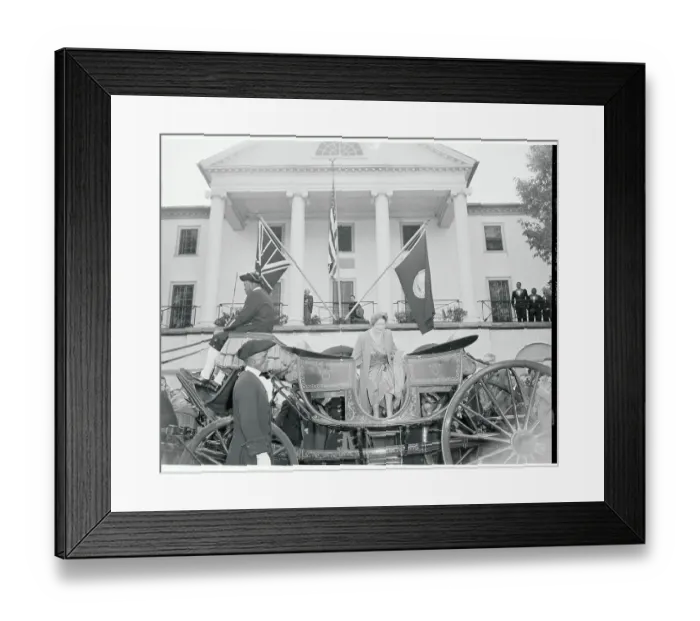 Framed Print : Portrait of Queen Mother Elizabeth Framed Print : Portrait of Queen Mother Elizabeth