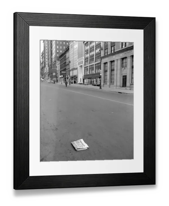 Framed Print : Deserted Street Scene After Initial Raid Alarm Framed Print : Deserted Street Scene After Initial Raid Alarm