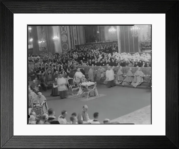 Framed Print : Pope Pius XII Kneeling in Prayer Framed Print : Pope Pius XII Kneeling in Prayer