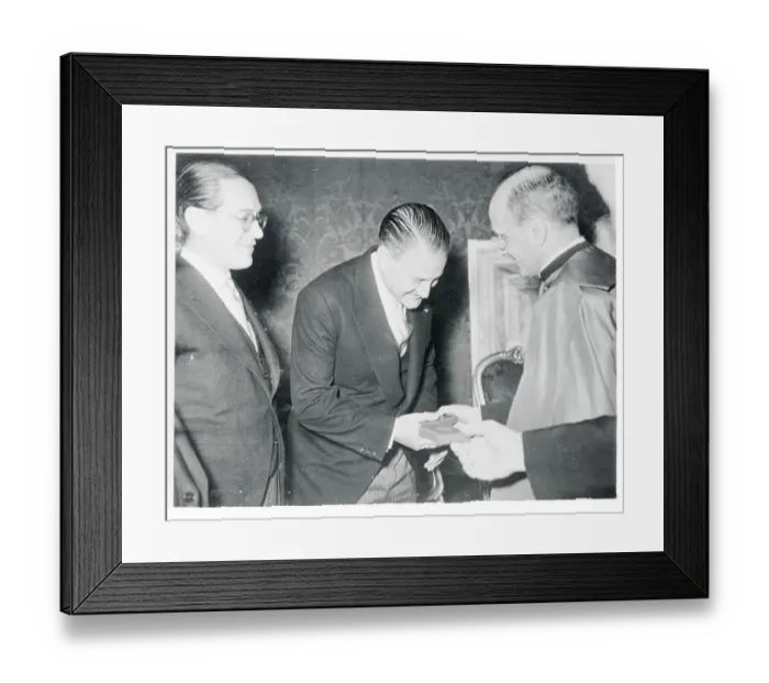 Framed Print : Archibishop Giovanni Battisita Montini Bidding Farewell