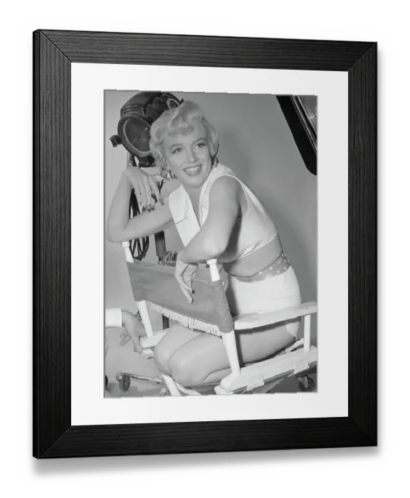 Framed Print : Marilyn Monroe Smiling Framed Print : Marilyn Monroe Smiling