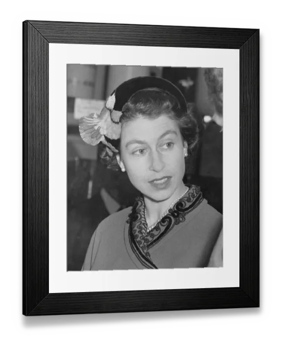Framed Print : Queen Elizabeth II Framed Print : Queen Elizabeth II