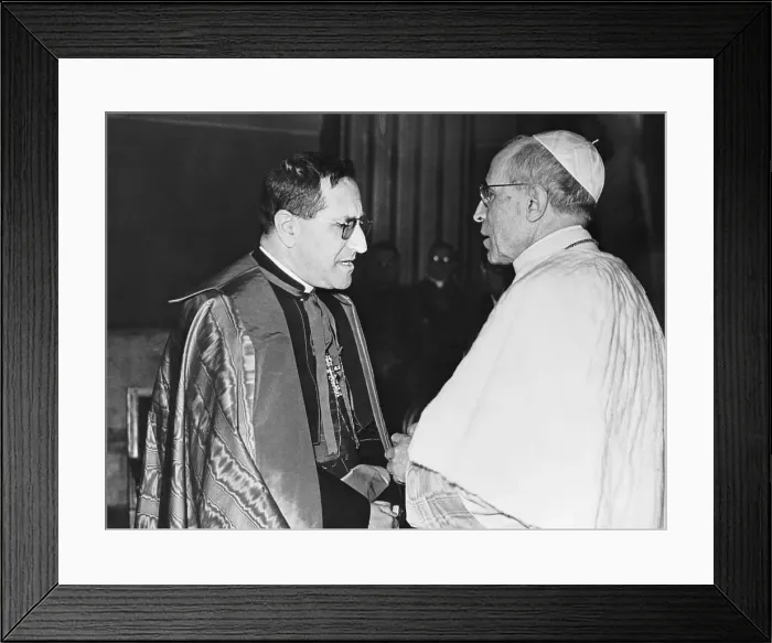Framed Print : Guiseppe Siri Speaking With Pope Pius XII Framed Print : Guiseppe Siri Speaking With Pope Pius XII