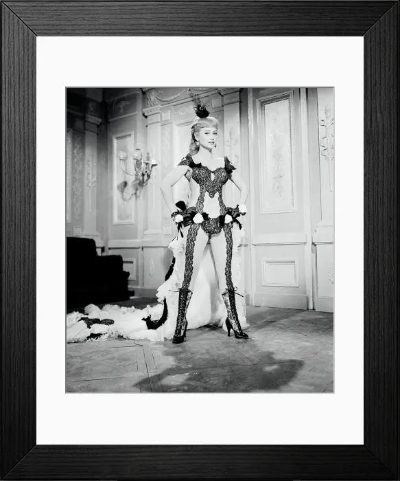 Framed Print : Portrait of Martine Carol Framed Print : Portrait of Martine Carol