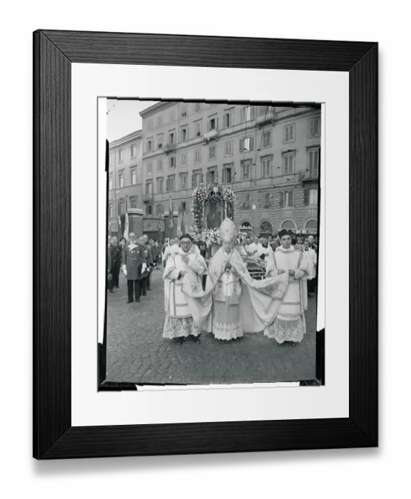Framed Print : Pope Pius XIII in Procession Framed Print : Pope Pius XIII in Procession