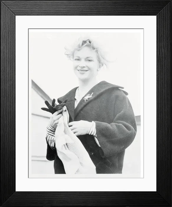 Framed Print : Portrait of Joan Greenwood Framed Print : Portrait of Joan Greenwood