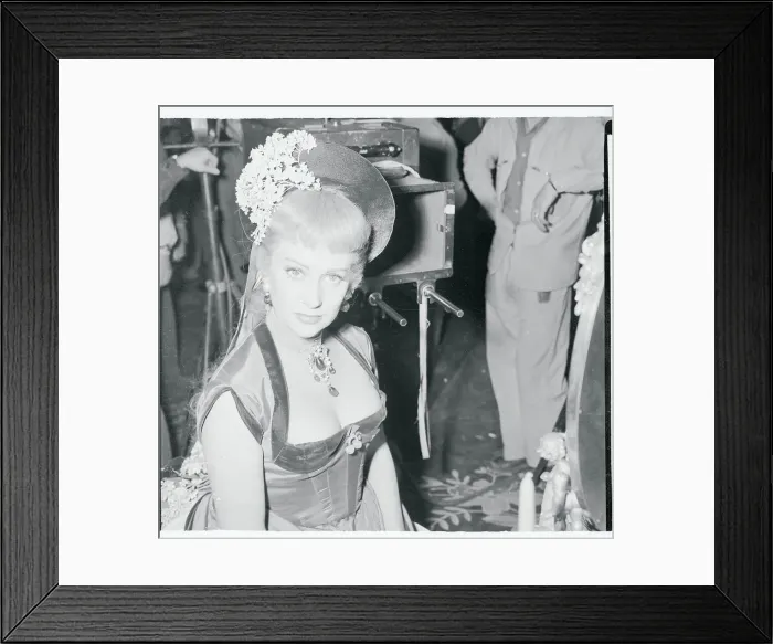 Framed Print : Portrait of Martine Carol Framed Print : Portrait of Martine Carol