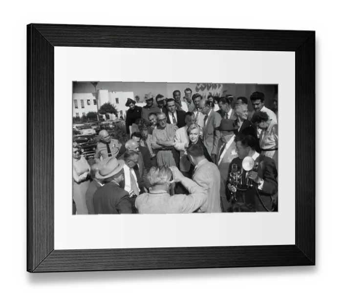 Framed Print : Marilyn Monroe and her Attorney Jerry Giesler Framed Print : Marilyn Monroe and her Attorney Jerry Giesler