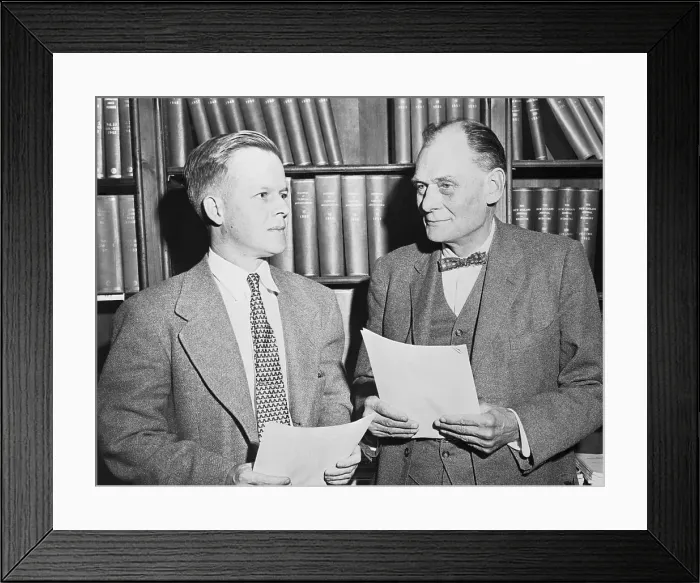 Framed Print : Thomas Weller Speaking With John Enders Framed Print : Thomas Weller Speaking With John Enders
