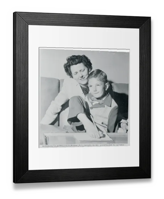 Framed Print : Dean Heffelfinger Writing with Toes Framed Print : Dean Heffelfinger Writing with Toes