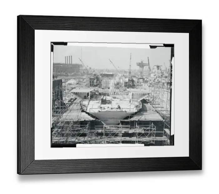Framed Print : Workmen Constructing the U.S.S. Saratoga