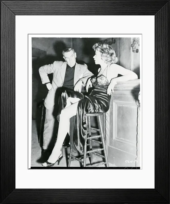 Framed Print : Gloria Grahame Speaking With Kenny Williams Framed Print : Gloria Grahame Speaking With Kenny Williams